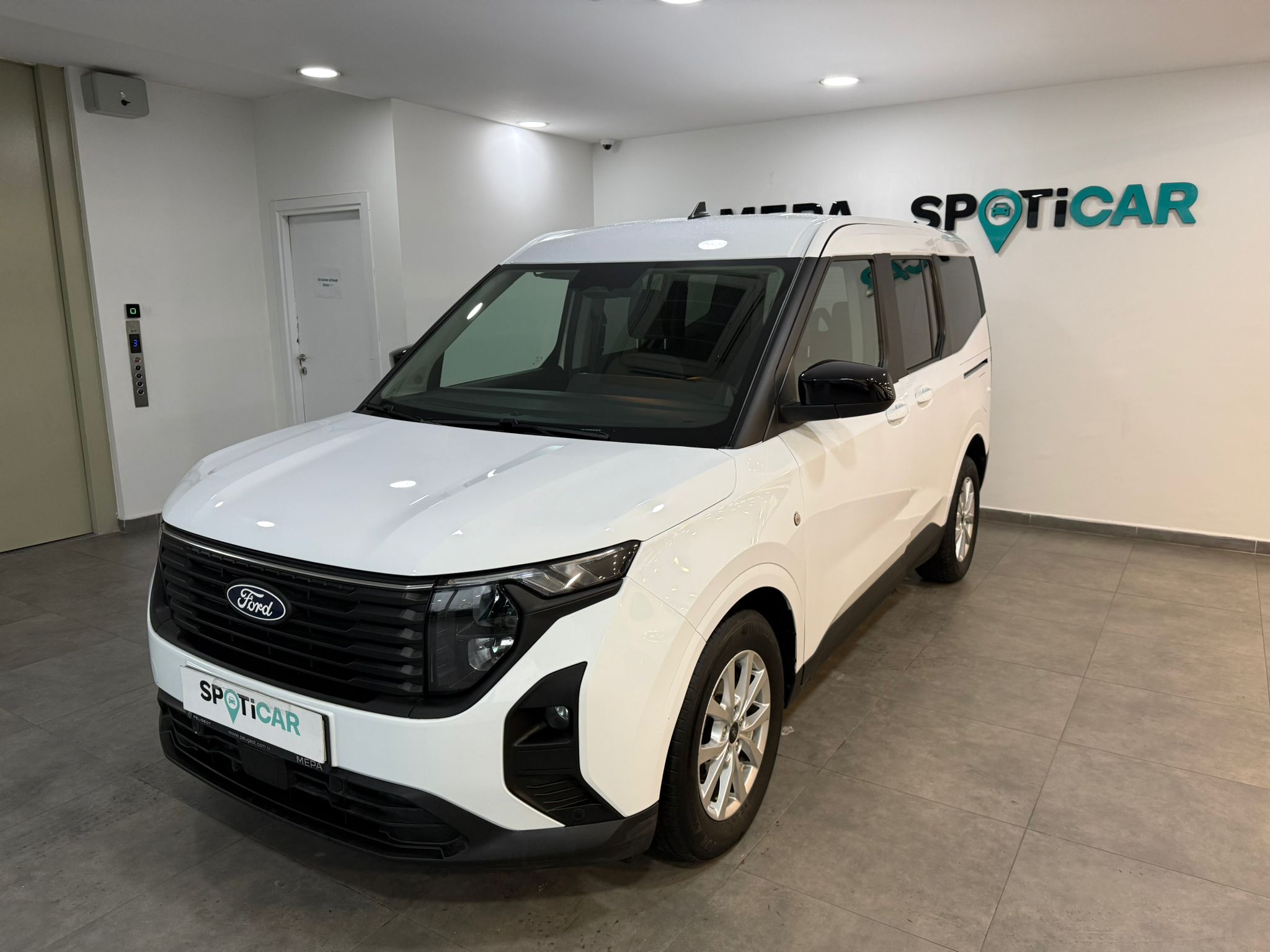 MEPA 2.EL FORD TOURNEO COURIER 1.0L 125HP TITANIUM 25 BİN KM