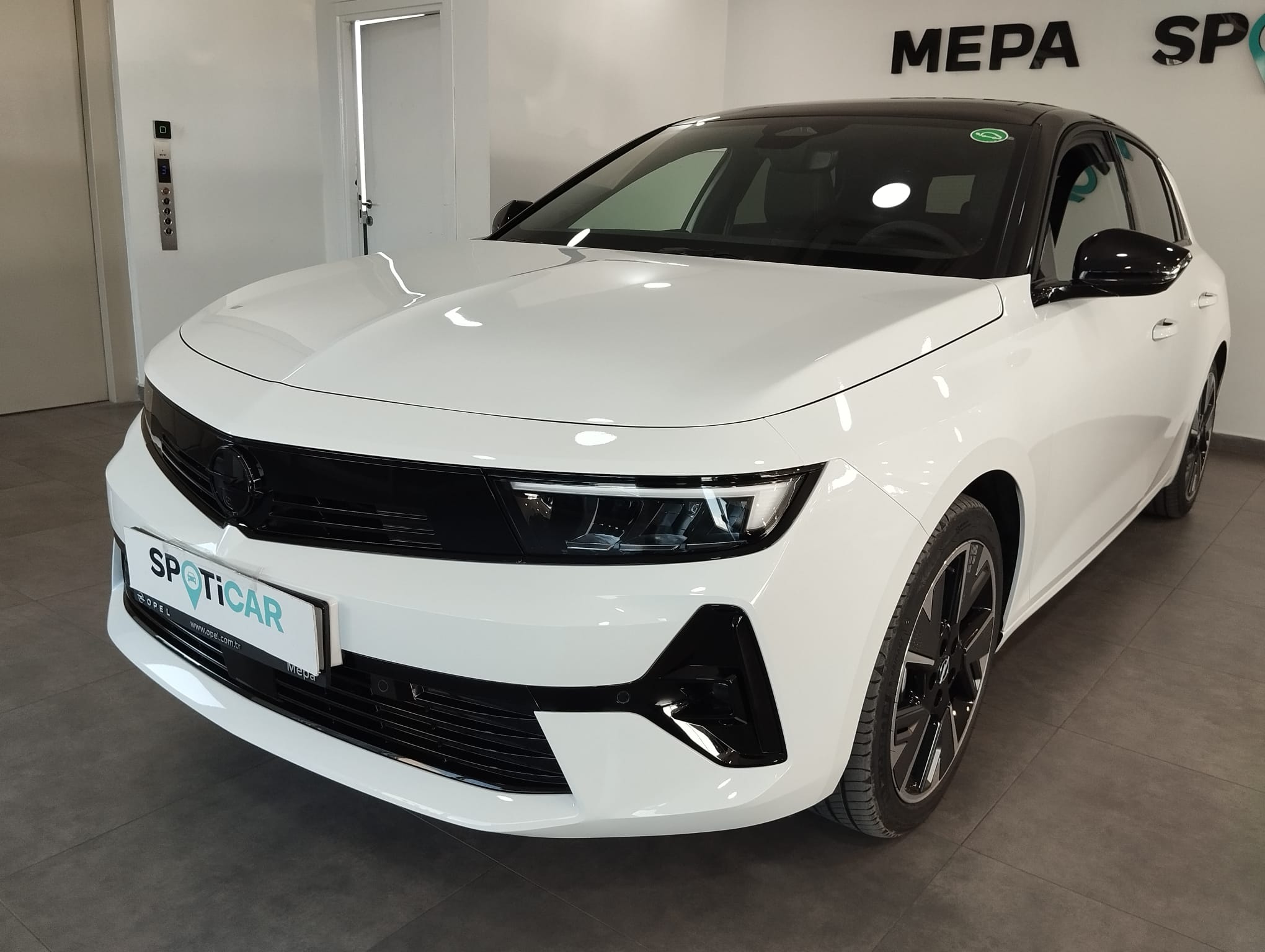 MEPA 2.EL 2025 OPEL ASTRA E 115 KW ULTIMATE 6.510 KM