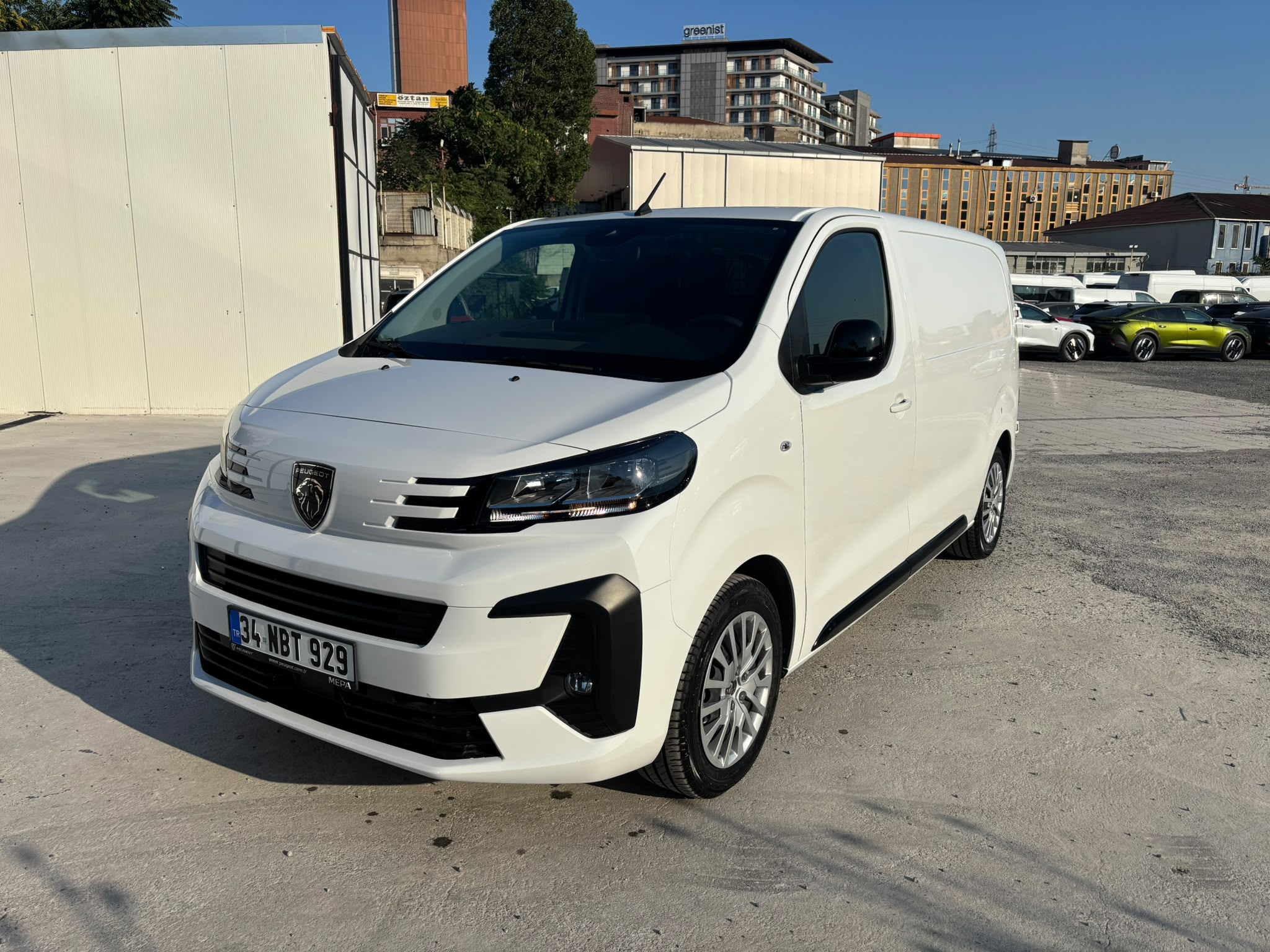 MEPA 2.EL 2025 EXPERTVAN STANDART 1.5 120HP 370KM %20 KDV'LİDİR.